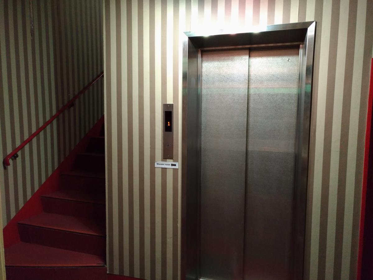 Aparthotel Boardinghouse à Ōsaka Extérieur photo